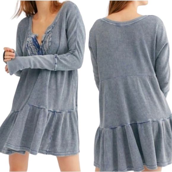 Free People Dresses & Skirts - Free People Blue Short Long Sleeve Dress